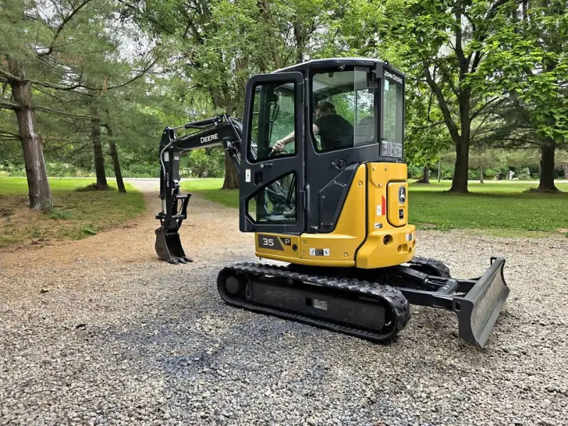 2023 John Deere 35P Mini Excavator photo 2