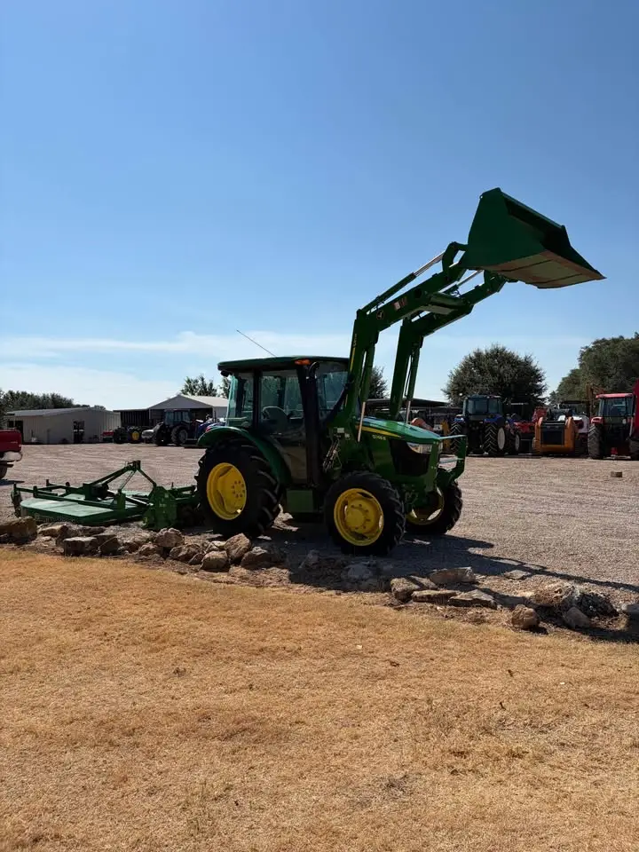 2019 John Deere 5055E 4WD CAB Tractor - Complete Package photo 8